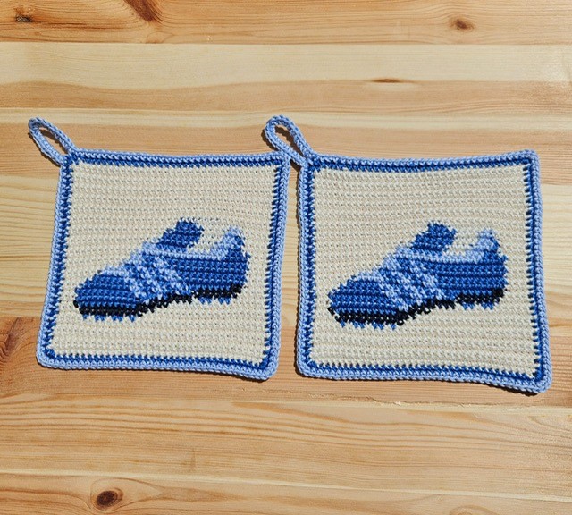 Häkelanleitung Topflappen Turnschuhe – Bild 2