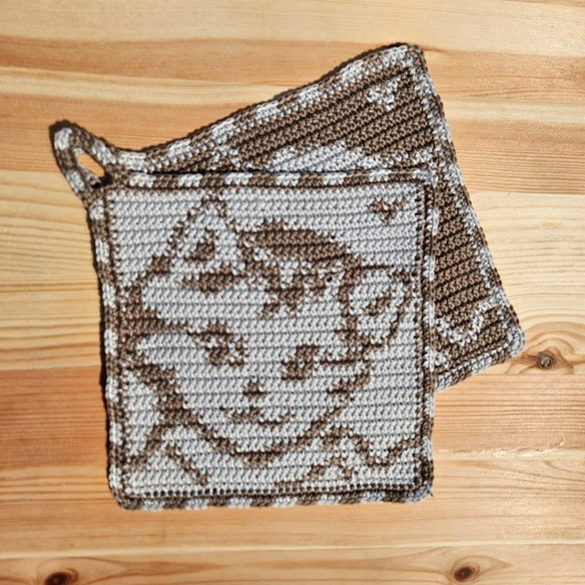 Häkelanleitung Topflappen "Katzenblick"